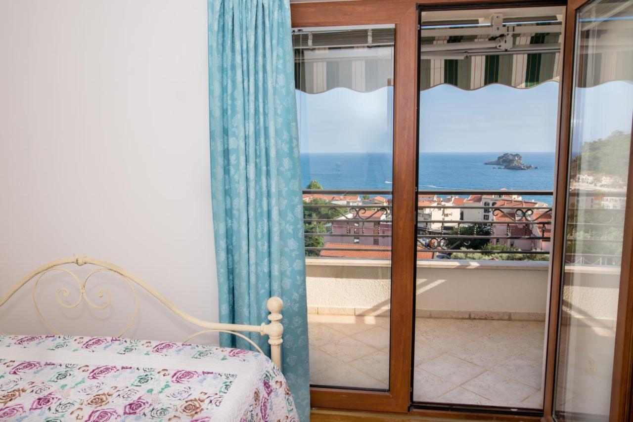 Apartment Elena Petrovac ภายนอก รูปภาพ