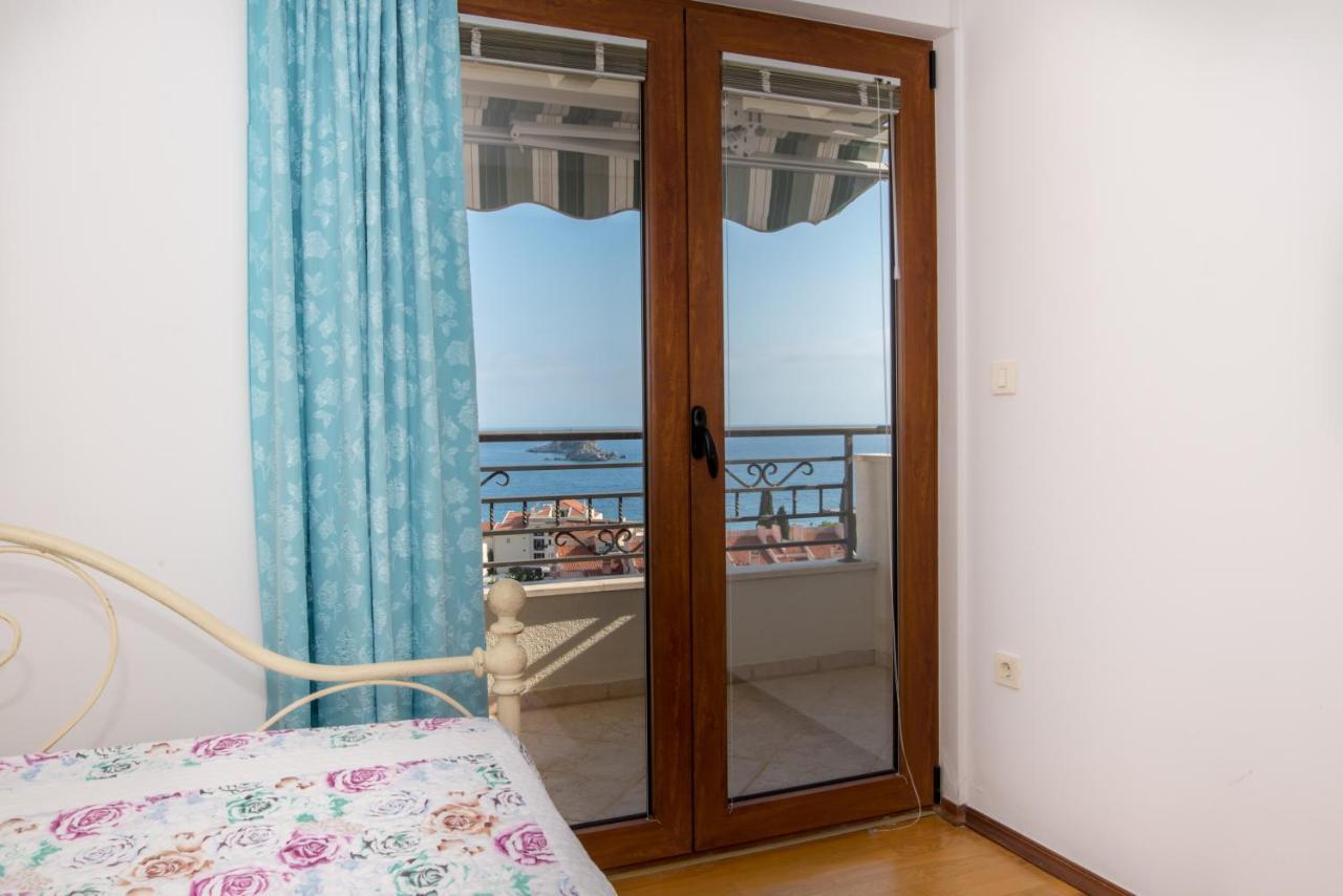 Apartment Elena Petrovac ภายนอก รูปภาพ